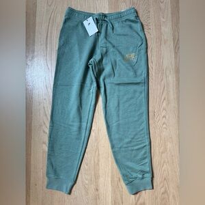 NWT Nike Mid Rise Slim Fit Joggers Size M